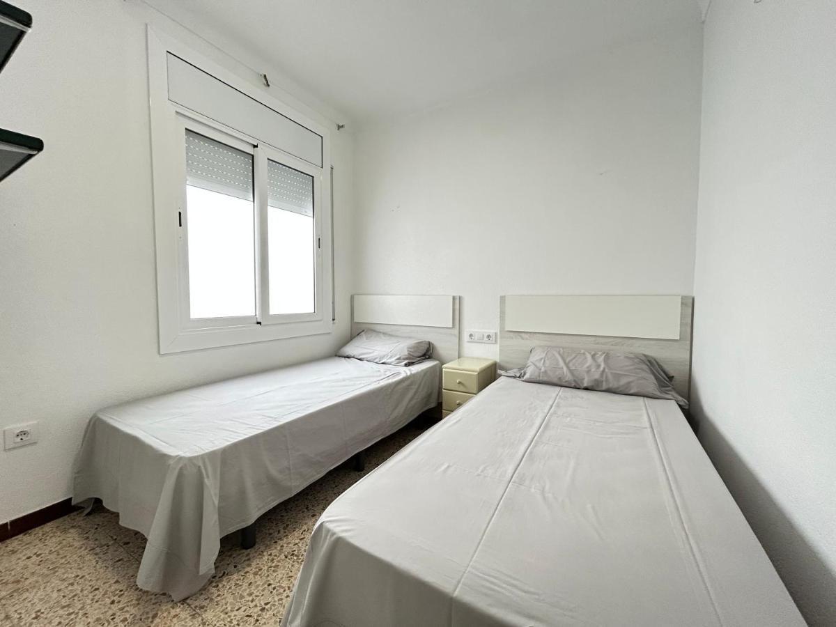 רוזס Apartamentos Playa La Perola מראה חיצוני תמונה